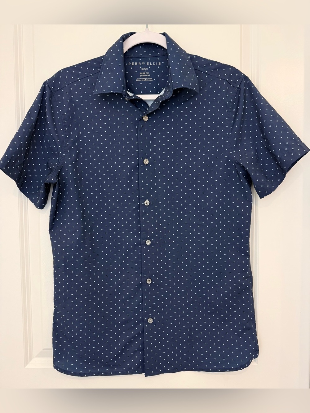 Perry Ellis Men's Slim Fit Short Sleeve Button Down Shirt Navy Geometric Shape
